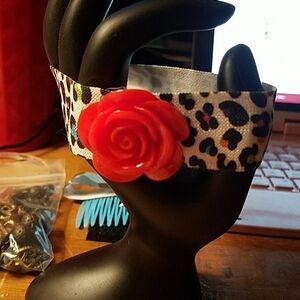 Lepoard Stretch 8" Bracelet Pink Rose Flower